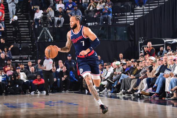 开云-市场行情一塌糊涂！前快船侧翼从雄鹿得到的是一份训练营合同？