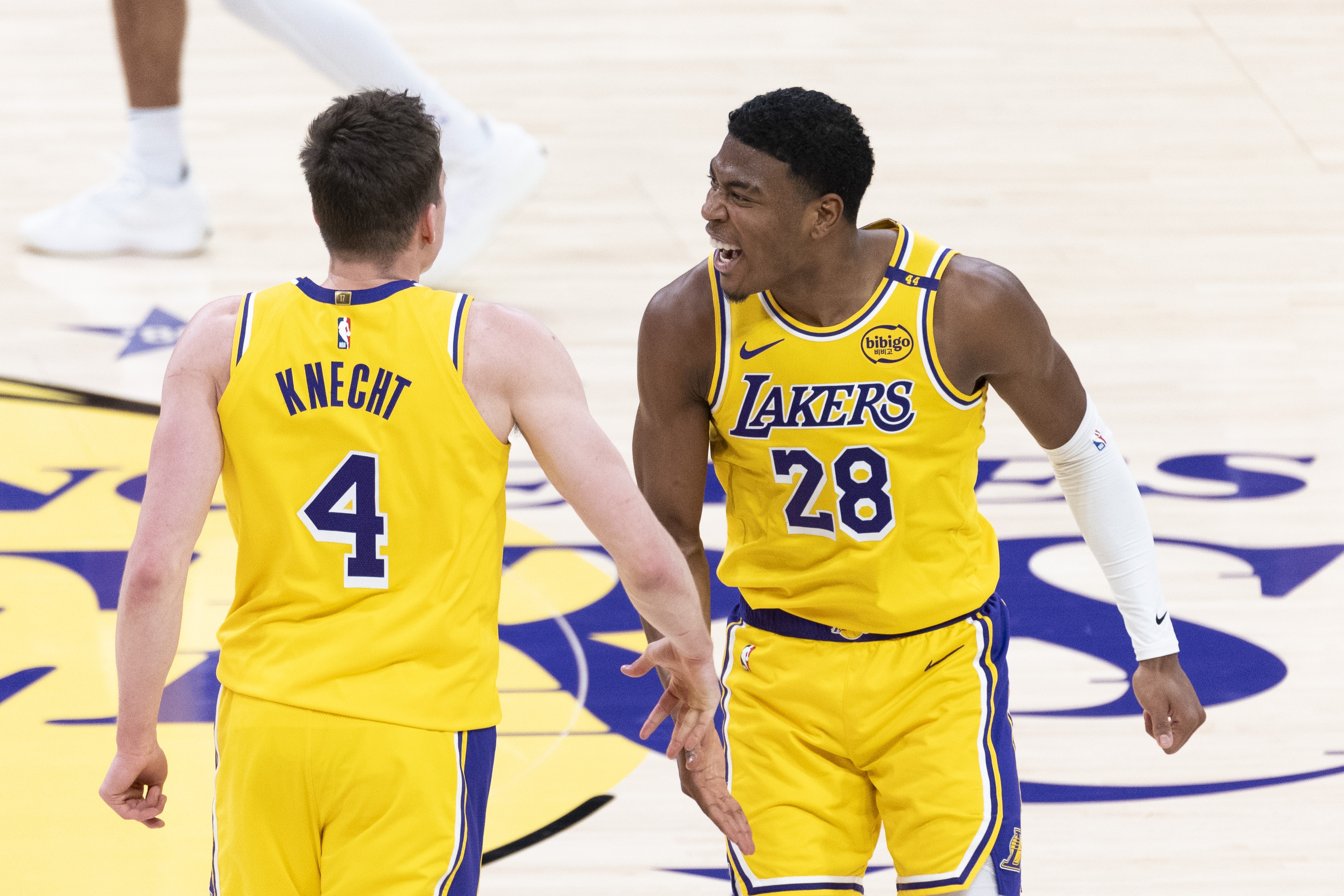 kaiyun sport-湖人或送出克内&amp;八村全力追求亨特 嘴哥&amp;库明加&amp;字母也均传出流言