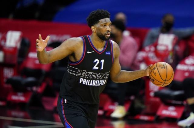 kaiyun sport-面对潜在对手仅拿6分 恩比德状态下滑76人存隐患